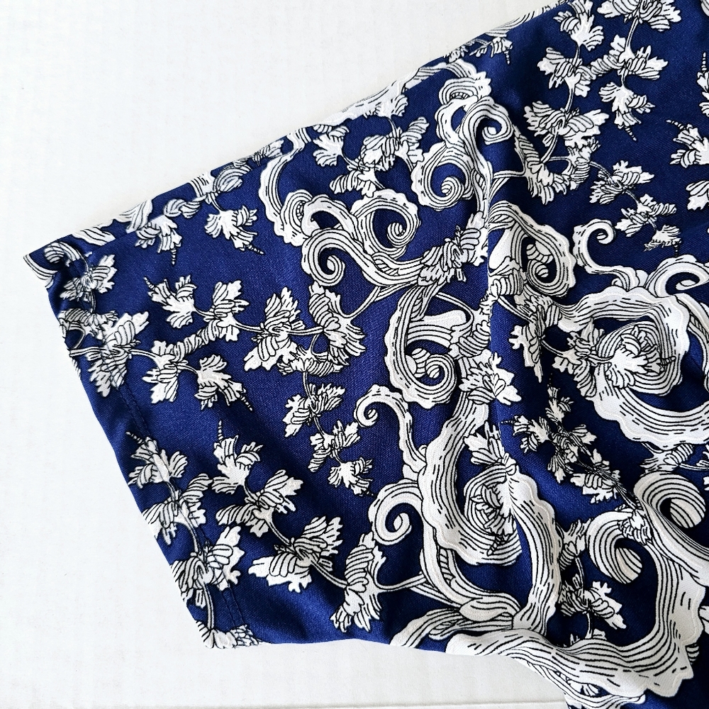HAANI maxi dress size 1X blue white floral elastic waist short sleeve  V neck - Picture 4 of 8
